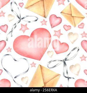 Nahtloses Aquarellmuster mit Kuverts, Herzen, Sternen und Bögen in Pastellfarben auf weißem Hintergrund. Handgezeichnete Illustration zum Valentinstag Stockfoto