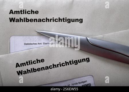 Amtliche Wahlmitteilung zur Bundestagswahl am 23. Februar 2025 in der Bundesrepublik Deutschland, Schreiben, Dokumente, Wahldokument Stockfoto