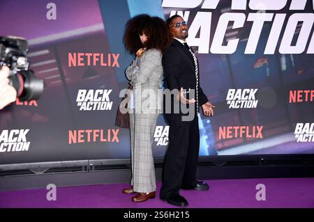 Jamie Foxx mit Tochter Annalise Bishop beim Screening des Netflix Films 'Back in Action' im Zoo Palast. Berlin, 15.01.2025 Stockfoto