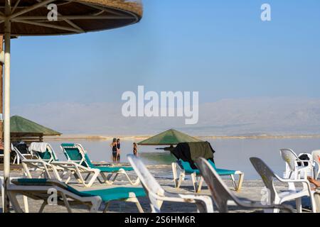 Baden im Toten Meer, ein Bokek, Israel Stockfoto