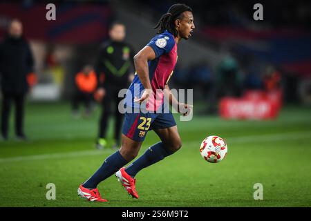 Barcelona, Espagne. Januar 2025. Jules KOUNDE aus Barcelona während des spanischen Pokals, Copa del Rey, Achtelfinale des FC Barcelona gegen Real Betis am 15. Januar 2025 bei Estadi Olimpic Lluis Companys in Barcelona, Spanien - Foto Matthieu Mirville (Sergio Ros)/DPPI Credit: DPPI Media/Alamy Live News Stockfoto