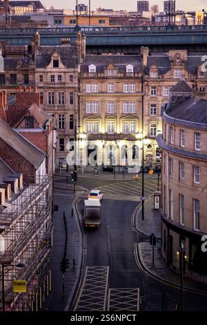 Blick von der High Level Bridge auf Gebäude in der Nähe von Newcastle's Quayside Stockfoto