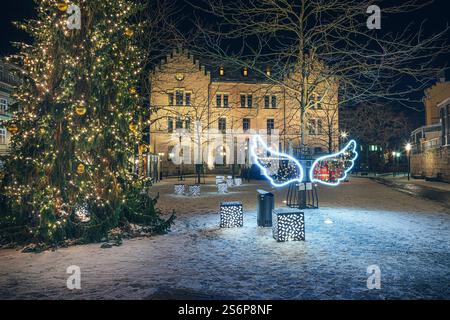 Albertsplatz. Nachtszenen des winterlichen Coburgs in Bayern Stockfoto