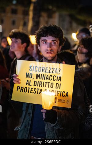 17. Januar 2025. Rom, Italien. Demonstration gegen das Gesetz von 1660, in der Nähe des italienischen Senats. © Giacomo Manfredi Bonifati Stockfoto