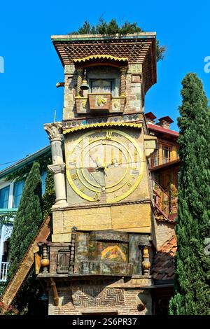 Uhrenturm des Gabriadze Puppentheaters, Tiflis, Georgien Stockfoto