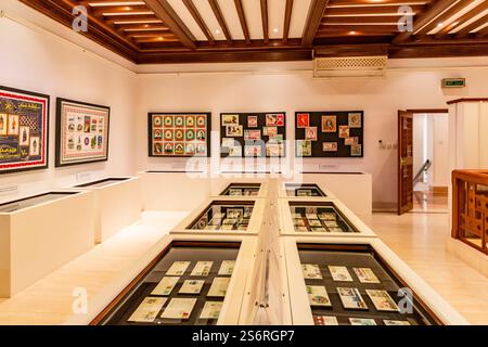 Briefmarkensammlung, Bait al Zubair, Museum, ehemaliges Herrenhaus der Familie Zubair, Maskat, Oman, Arabische Halbinsel, Naher Osten, Asien Stockfoto