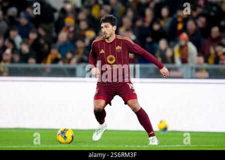 Rom, Italien. Januar 2025. Mats Hummels von AS Roma während des Spiels der Serie A Enilive zwischen AS Roma und Genua CFC am 17. Januar 2025 in Rom. Quelle: Giuseppe Maffia/Alamy Live News Stockfoto