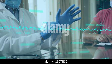 Arzt mit Handschuhen, Bild der medizinischen Datenanalyse über Patientenkonsultation Stockfoto Arzt mit Handschuhen, Bild der medizinischen Datenanalyse über Patientenkonsultation Stockfoto
