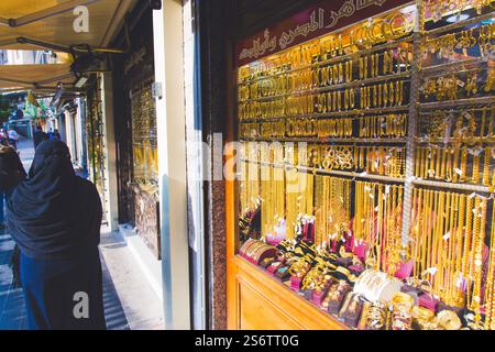 Jordanien, Naher Osten, Amman. Al Balad Viertel, Juweliergeschäft im Souk Stockfoto