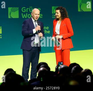 Kai Wegner und Katie Gallus bei der Eröffnungsfeier der Blumenhalle auf der Grünen Woche 2025. *** Kai Wegner und Katie Gallus bei der Eröffnungszeremonie der Blumenhalle in der Grünen Woche 2025 Stockfoto