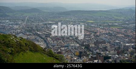 Blick von einer Seilbahn, Great Orme, über Llandudno, Wales Stockfoto