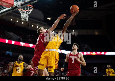 USC Trojans Forward Saint Thomas (0) schießt über Wisconsin Badgers Forward Steven Crowl (22) während eines NCAA Männer Basketballspiels am Samstag, 18. Januar, Stockfoto