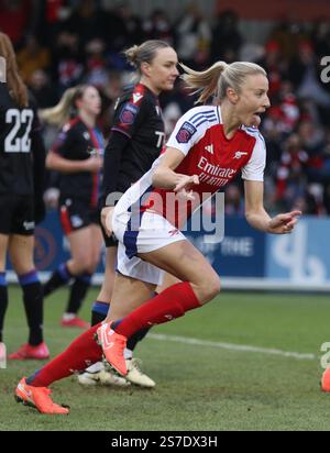 London, Großbritannien. Januar 2025. Leah Williamson von Arsenal feiert das Eröffnungstor beim Barclays FA Women's Super League Spiel zwischen Arsenal und Crystal Palace im Emirates Stadium, London am Sonntag, den 19. Januar 2025. (Foto: Jade Cahalan | MI News) Credit: MI News & Sport /Alamy Live News Stockfoto