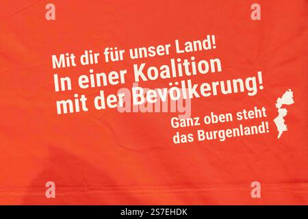 Eisenstadt, Burgenland, Österreich. Januar 2025. Kommunalwahlen im österreichischen Burgenland, Plakat im SPOE-Parteiclub. (Kreditbild: © Andreas Stroh/ZUMA Press Wire) NUR REDAKTIONELLE VERWENDUNG! Nicht für kommerzielle ZWECKE! Quelle: ZUMA Press, Inc./Alamy Live News Stockfoto