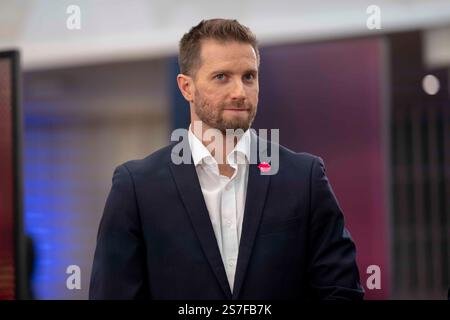 Eisenstadt, Burgenland, Österreich. Januar 2025. Rundtischgespräch mit dem Parteichef bei Kommunalwahlen im österreichischen Burgenland. CHRISTOPH SCHNEIDER (NEOS) im Bild. (Kreditbild: © Andreas Stroh/ZUMA Press Wire) NUR REDAKTIONELLE VERWENDUNG! Nicht für kommerzielle ZWECKE! Quelle: ZUMA Press, Inc./Alamy Live News Stockfoto