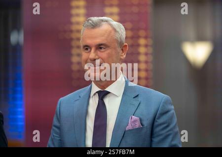 Eisenstadt, Burgenland, Österreich. Januar 2025. Rundtischgespräch mit dem Parteichef bei Kommunalwahlen im österreichischen Burgenland. NORBERT HOFER (FPOE) im Bild. (Kreditbild: © Andreas Stroh/ZUMA Press Wire) NUR REDAKTIONELLE VERWENDUNG! Nicht für kommerzielle ZWECKE! Quelle: ZUMA Press, Inc./Alamy Live News Stockfoto