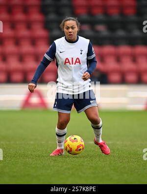 London, Großbritannien. 19. Januar 2025 Drew Spence von Tottenham Hotspur während des Spiels der Barclays Women’s Super League zwischen Tottenham Hotspur F.C. Women und Leicester City W.F.C. im Gaughan Group Stadium in London am 19. Januar 2025. Dieses Bild darf nur für redaktionelle Zwecke verwendet werden. Nur redaktionelle Verwendung. Quelle: Ashley Crowden/Alamy Live News Stockfoto