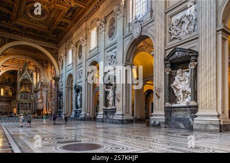 Kirchenschiff, Lateranbasilika, Rom, Italien Stockfoto