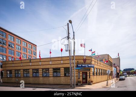 St. Louis, MO USA - 9. April 2019: Das Moto Museum zeigt eine Sammlung seltener und alter europäischer Motorräder, mit kostenpflichtigen Führungen. Stockfoto