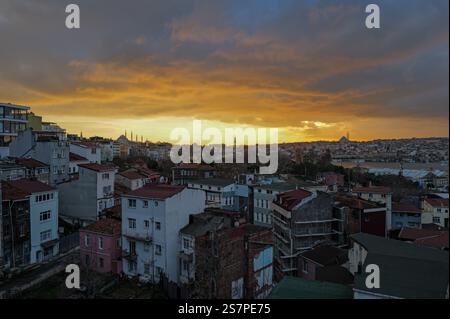 Sehenswürdigkeiten rund um Galata und Sirkeci im historischen Istanbul, Türkei Stockfoto