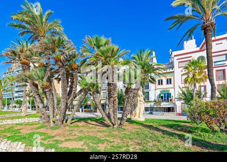 Am Meer von Sitges, eine wunderschöne Stadt in der Nähe von Barcelona, Spanien. Stockfoto