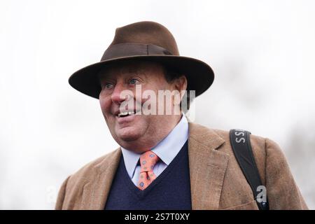 Aktenfoto vom 27.12.2024 von Nicky Henderson, dessen Pferd Southoftheborder ein Tipp für die 1,35 in Warwick ist. Ausgabedatum: Montag, 20. Januar 2025. Stockfoto