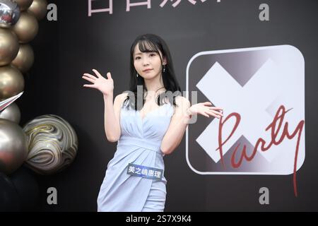 TAIPEH, CHINA - 20. JANUAR 2025 - die japanische Schauspielerin Meguri Minoshima nimmt an der Pressekonferenz zum Kooperationsplan zwischen Taiwan und Japan Teil Stockfoto