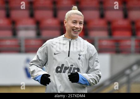 London, England. 19. Januar 2025. Bethany England von Tottenham Hotspur während des Vorspiels vor dem Spiel der Barclays Women's Super League zwischen Tottenham Hotspur und Leicester City im Gaughan Group Stadium, Brisbane Road, London, England, Großbritannien am 19. Januar 2025. Quelle: Duncan Thomas/Majestic Media. Stockfoto
