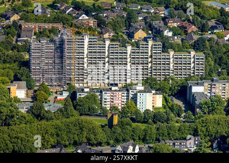 Blick aus der Vogelperspektive, Wohnblock Hannibal II, Gerüste für Renovierung und Renovierung, Vogelpothsweg, Dorstfeld, Dortmund, Ruhrgebiet, Nordrhein-Wes Stockfoto