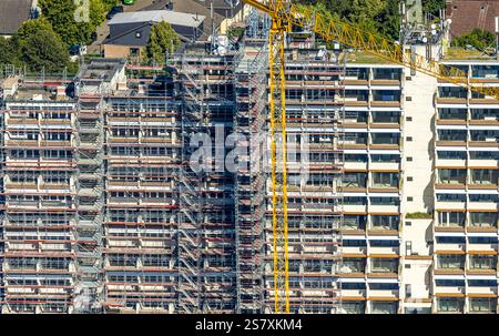 Blick aus der Vogelperspektive, Wohnblock Hannibal II, Gerüste für Renovierung und Renovierung, Vogelpothsweg, Dorstfeld, Dortmund, Ruhrgebiet, Nordrhein-Wes Stockfoto