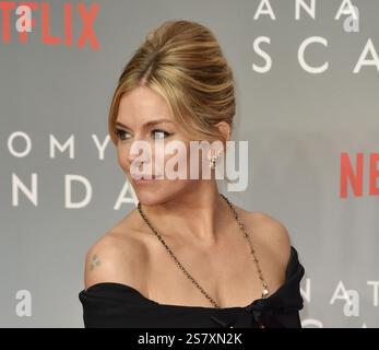 Sienna Miller besucht „Anatomy of a Skandal“ – Weltpremiere im Curzon Mayfair, London, England, Großbritannien. Donnerstag, 14. April 2022 Stockfoto