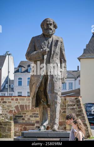 Denkmal Karl Marx, Simeonstiftplatz, Trier, Rheinland-Pfalz, Deutschland Stockfoto