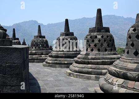 Buddhistischer Mahayana-Tempel Borobudur in der Nähe von Yogyakarta, Zentral-Java, Indonesien. Stockfoto