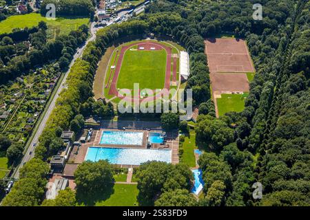 Luftaufnahme, Gladbeck Freibad und Gladbeck Stadion - Vestische Kampfbahn, Butendorf, Gladbeck, Ruhrgebiet, Nordrhein-Westfalen, Germa Stockfoto