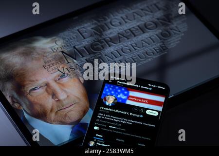 Brüssel, Belgien Januar 2025. Das POTUS X-Konto von Präsident Donald Trump wird auf einem Mobiltelefon angezeigt, wie in dieser Abbildung zu sehen ist. Aufgenommen in Brüssel, Belgien, am 20. Januar 2025. (Jonathan Raa/SIPA USA) *** ausschließlich für redaktionelle Nachrichten *** Credit: SIPA USA/Alamy Live News Stockfoto
