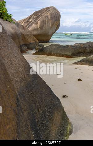 Wunderschöner berühmter Strand Anse Source d'Argent, La Dique, Seychellen Stockfoto