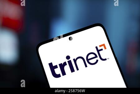 Das TriNet-Logo wird auf dem Smartphone angezeigt. TriNet Group, Inc. Ist ein Unternehmen in Dublin, Kalifornien Stockfoto