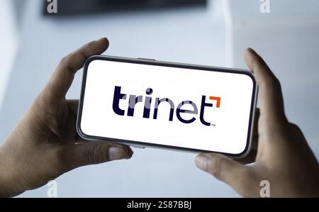 Das TriNet-Logo wird auf dem Smartphone angezeigt. TriNet Group, Inc. Ist ein Unternehmen in Dublin, Kalifornien Stockfoto