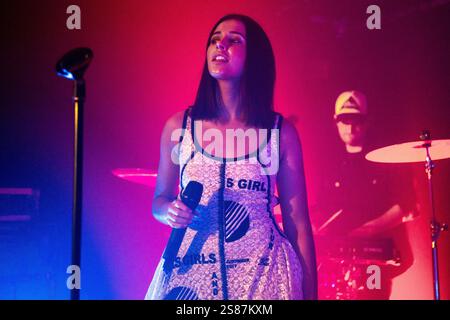 Naomi Scott trat am 31. Mai 2018 im Hoxton Courtyard Theatre auf Stockfoto