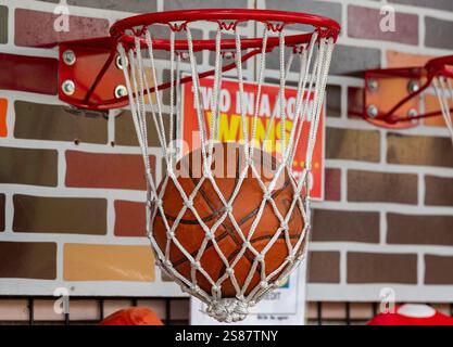 Fahrgeschäfte, Spiele und Speisen auf dem Messegelände CNE Toronto Ontario Stockfoto