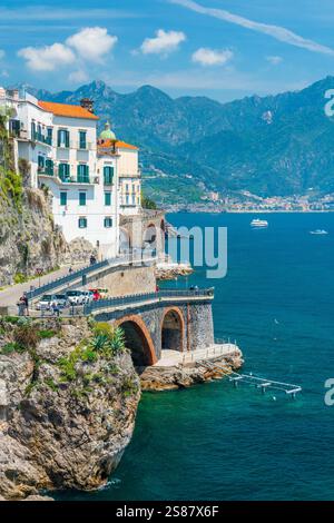 Atrani, Amalfiküste, Kampanien, Italien, Europa. Stockfoto
