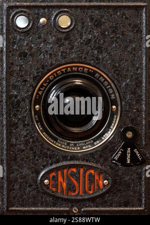 Historische Rollfilmkamera „Fähnrich“ noch in betriebsbereitem Zustand (Detail) Stockfoto