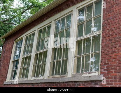 Fenster und Tür mit Rahmen in allen Stilen Stockfoto