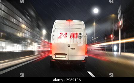 Paketexpress-Transporteur in der Stadt bei Nacht mit hoher Geschwindigkeit. Stockfoto