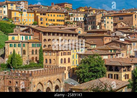 Die wunderschöne, historische mittelalterliche Stadt Siena in der Toskana in Italien Stockfoto