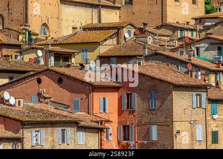 Die wunderschöne, historische mittelalterliche Stadt Siena in der Toskana in Italien Stockfoto
