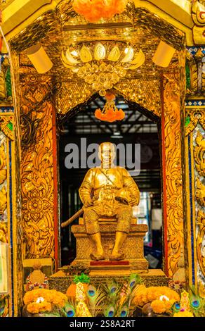 Denkmal der Königsstatue, Pak Khlong Talat, Yodpiman Blumenmarkt, Bangkok, Thailand. Stockfoto