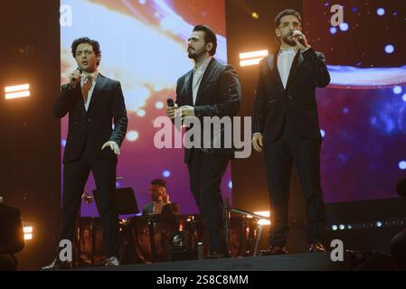 Musikkonzert - Il Volo - Tutti per UNO-Ad Astra Live nei Palasport Il gruppo musicale Il Volo composto da Piero Barone, Ignazio Boschetto e Gianluca Ginoble - durante il Concerto del Tour Tutti per UNO-Ad Astra Live Nei Palasport al Palazzo dello Sport di Roma Rom Italien Copyright: XRobertoxBettacchix/xLiveax 1700995 Stockfoto