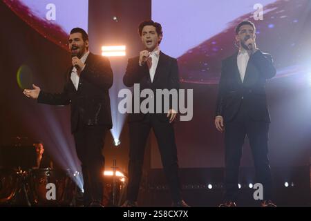IL gruppo musicale Il Volo composto da Piero Barone, Ignazio Boschetto e Gianluca Ginoble - durante il Concerto del Tour „Tutti per UNO-Ad Astra Live Stockfoto