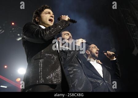 IL gruppo musicale Il Volo composto da Piero Barone, Ignazio Boschetto e Gianluca Ginoble - durante il Concerto del Tour „Tutti per UNO-Ad Astra Live Stockfoto